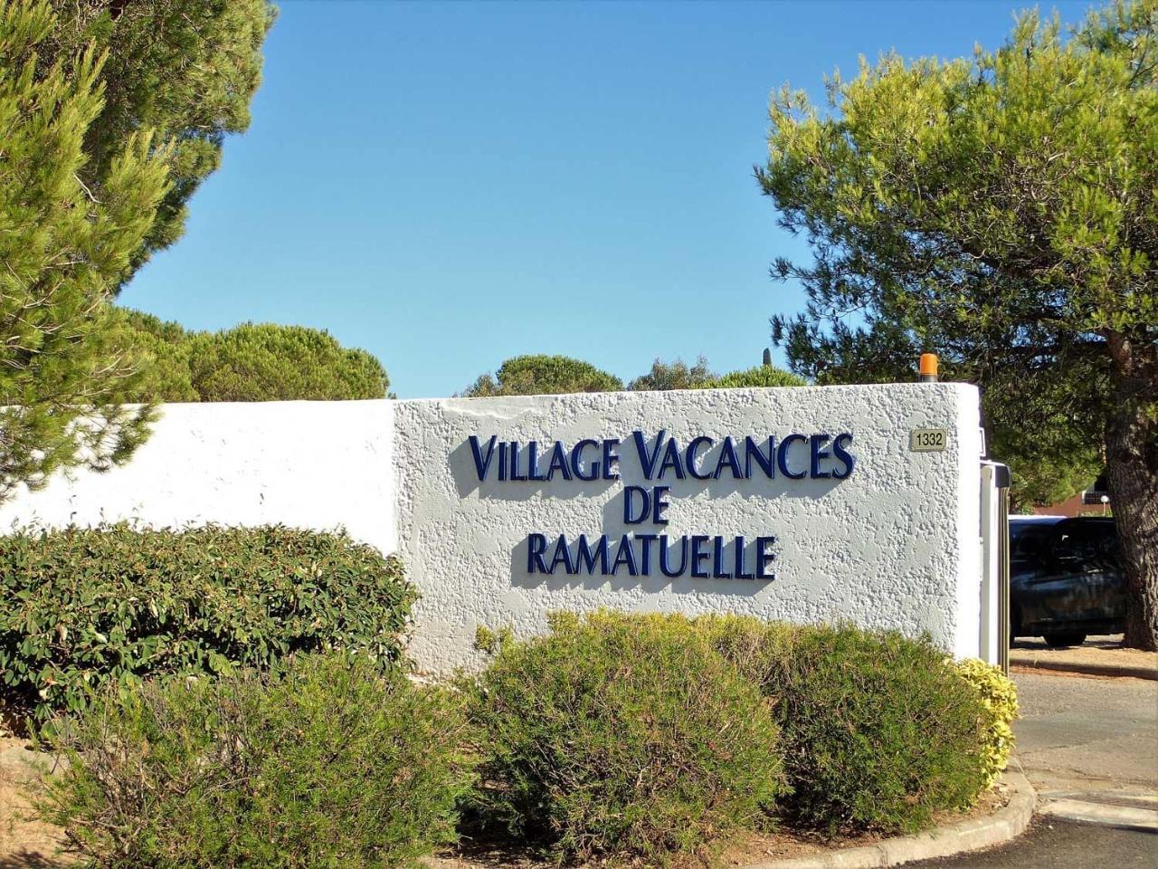 Village Vacances De Ramatuelle - Le Sentier Des Pins Buitenkant foto